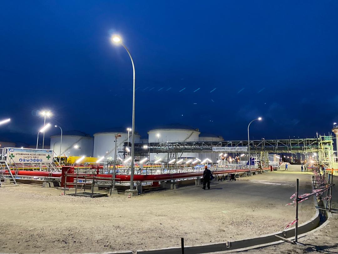 Hazardous area lighting for a petrol station