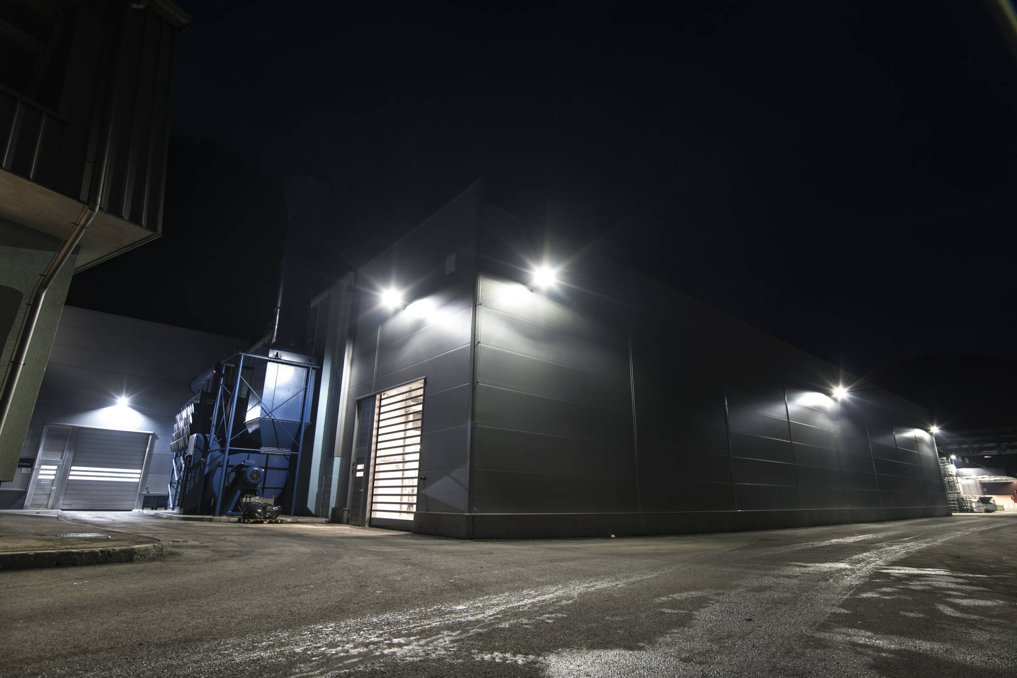 Outdoor & Area Lighting